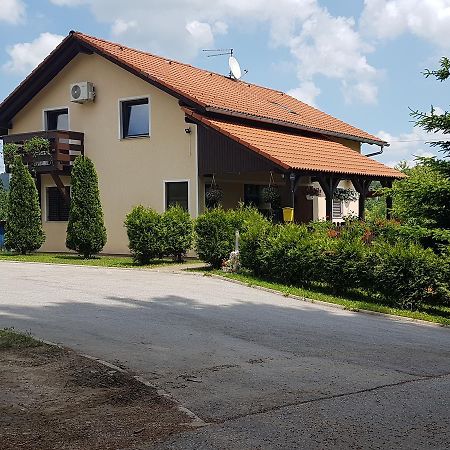 House Petra Διαμέρισμα Rakovica Εξωτερικό φωτογραφία