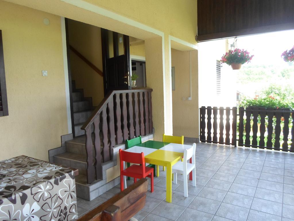 House Petra Διαμέρισμα Rakovica Εξωτερικό φωτογραφία