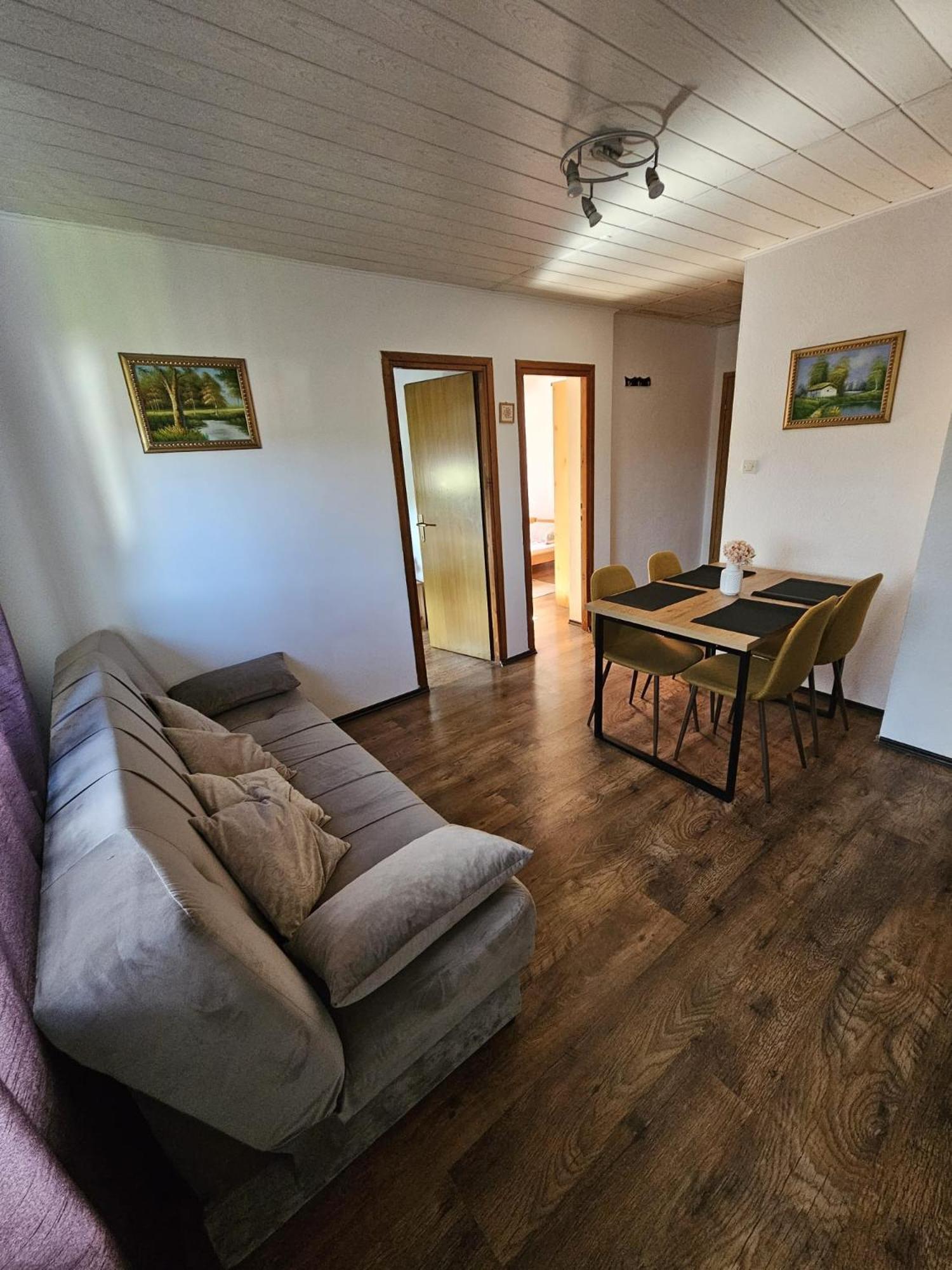 House Petra Διαμέρισμα Rakovica Εξωτερικό φωτογραφία
