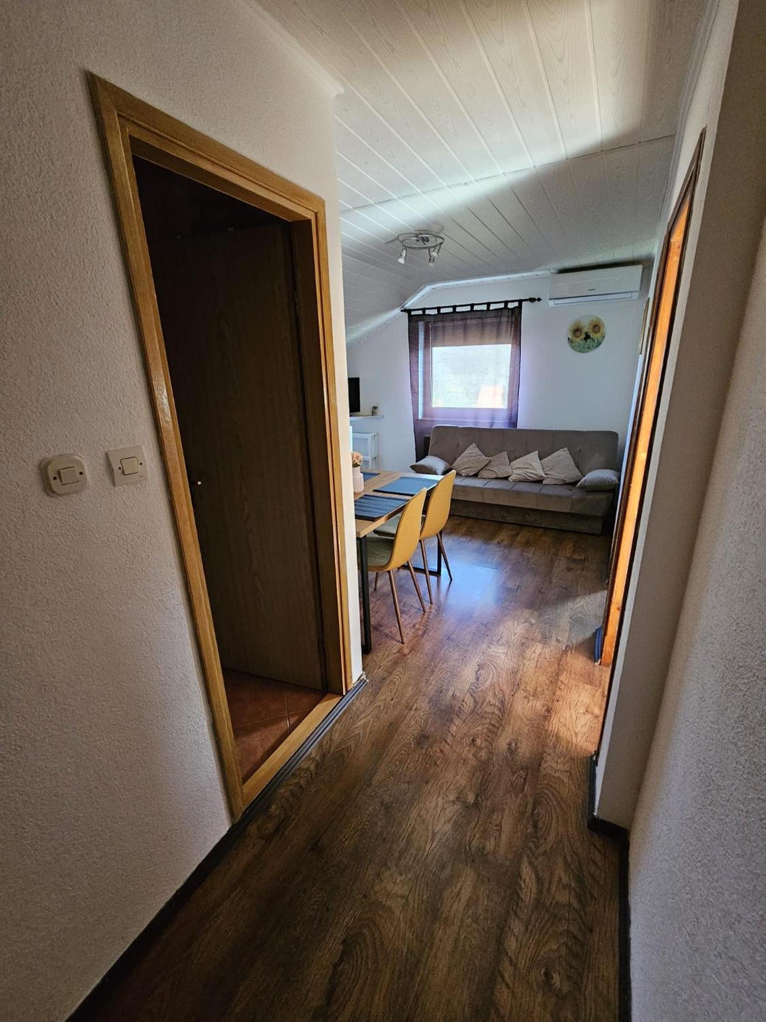 House Petra Διαμέρισμα Rakovica Εξωτερικό φωτογραφία